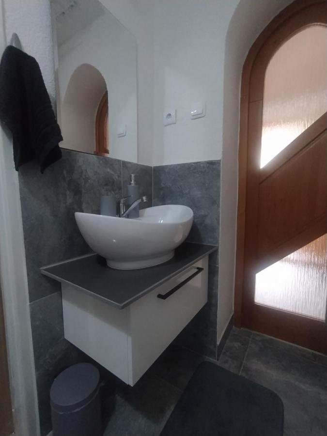 Apartman Karin Huty Luaran gambar