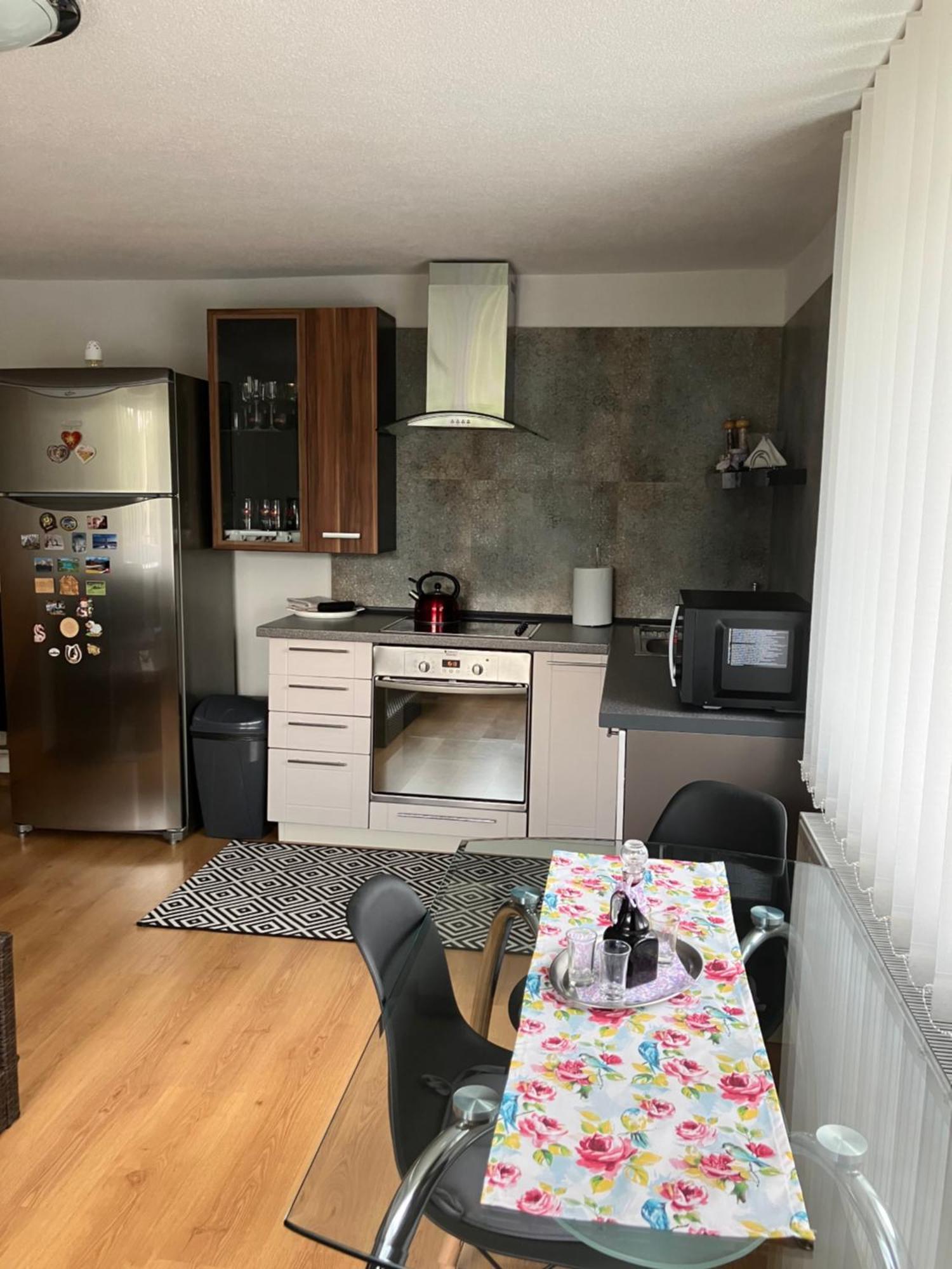 Apartman Karin Huty Luaran gambar